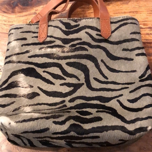 Madewell Small Transport Tiger Print Crossbody - Picture 11 of 16